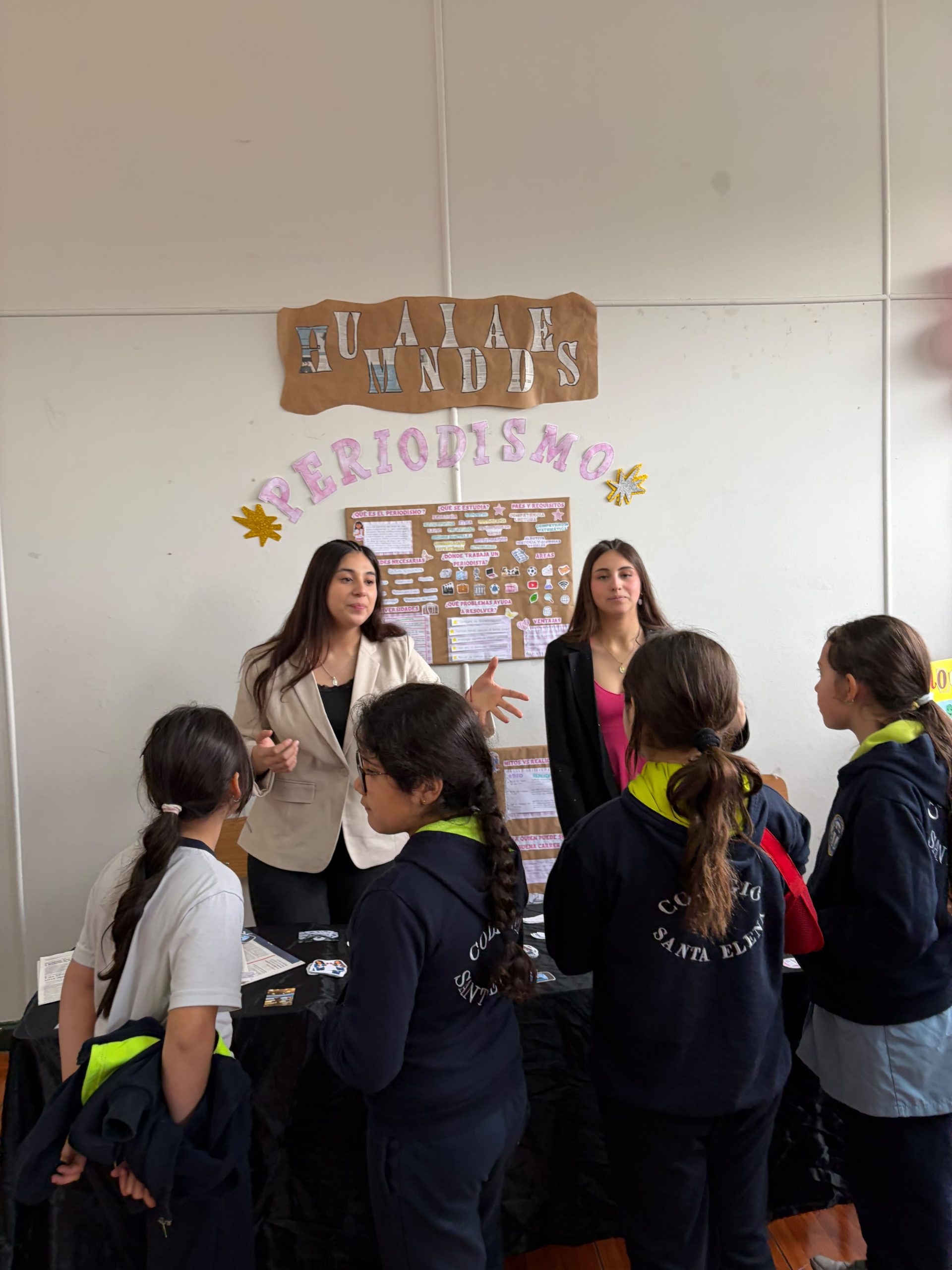 Estudiantes del Colegio Santa Elena